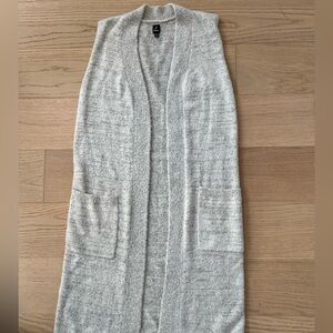 Echo Light Gray Knit vest with Pockets